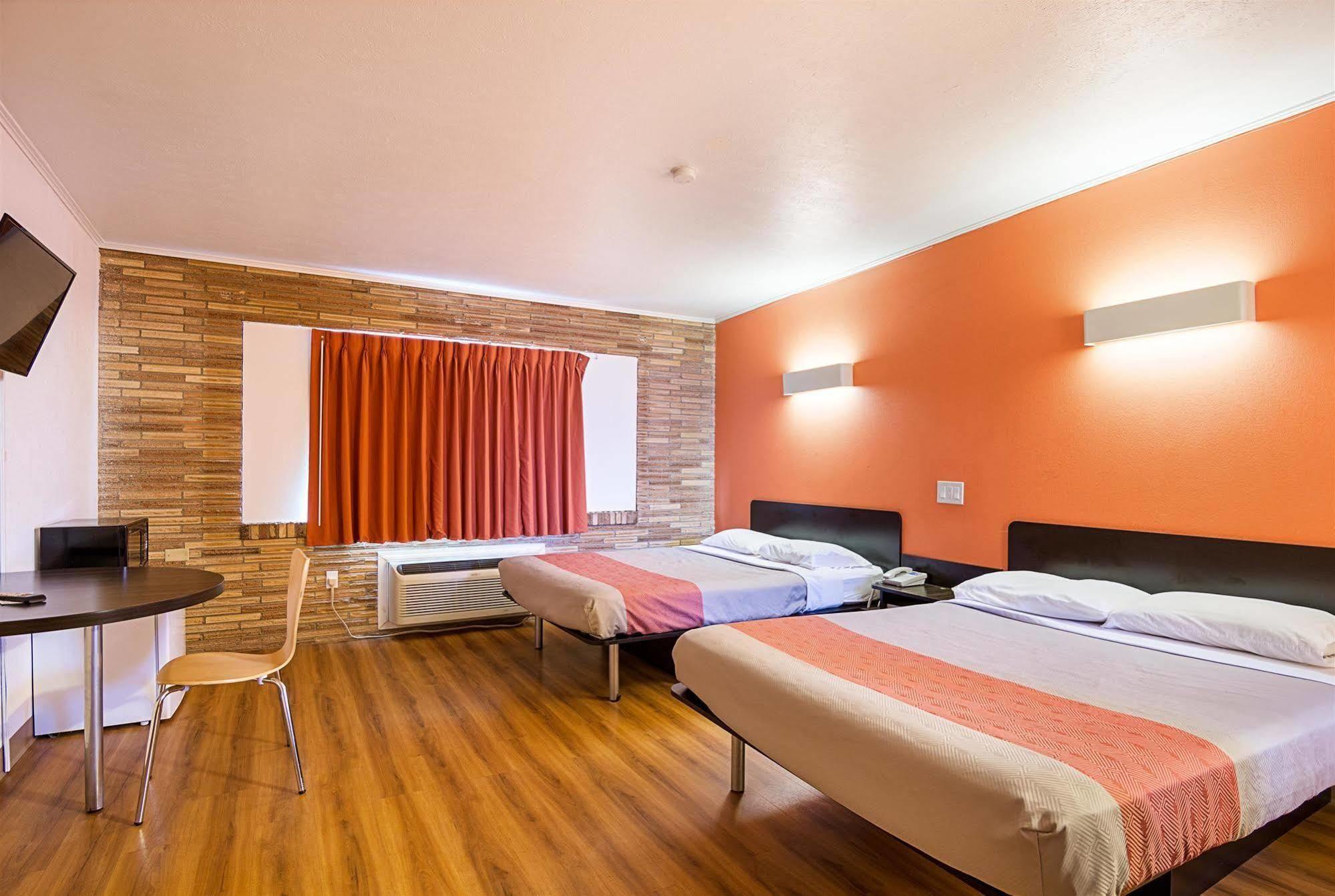 Motel 6 הובס מראה חיצוני תמונה