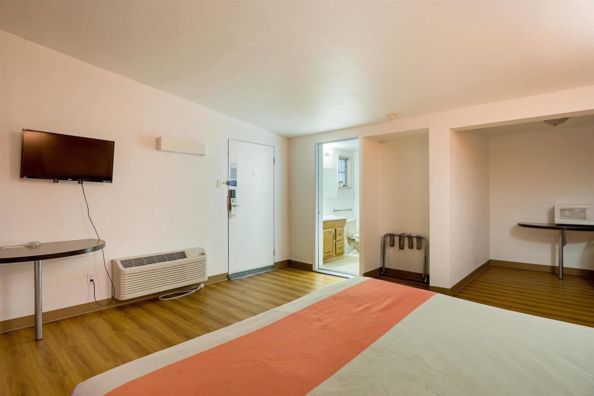 Motel 6 הובס מראה חיצוני תמונה