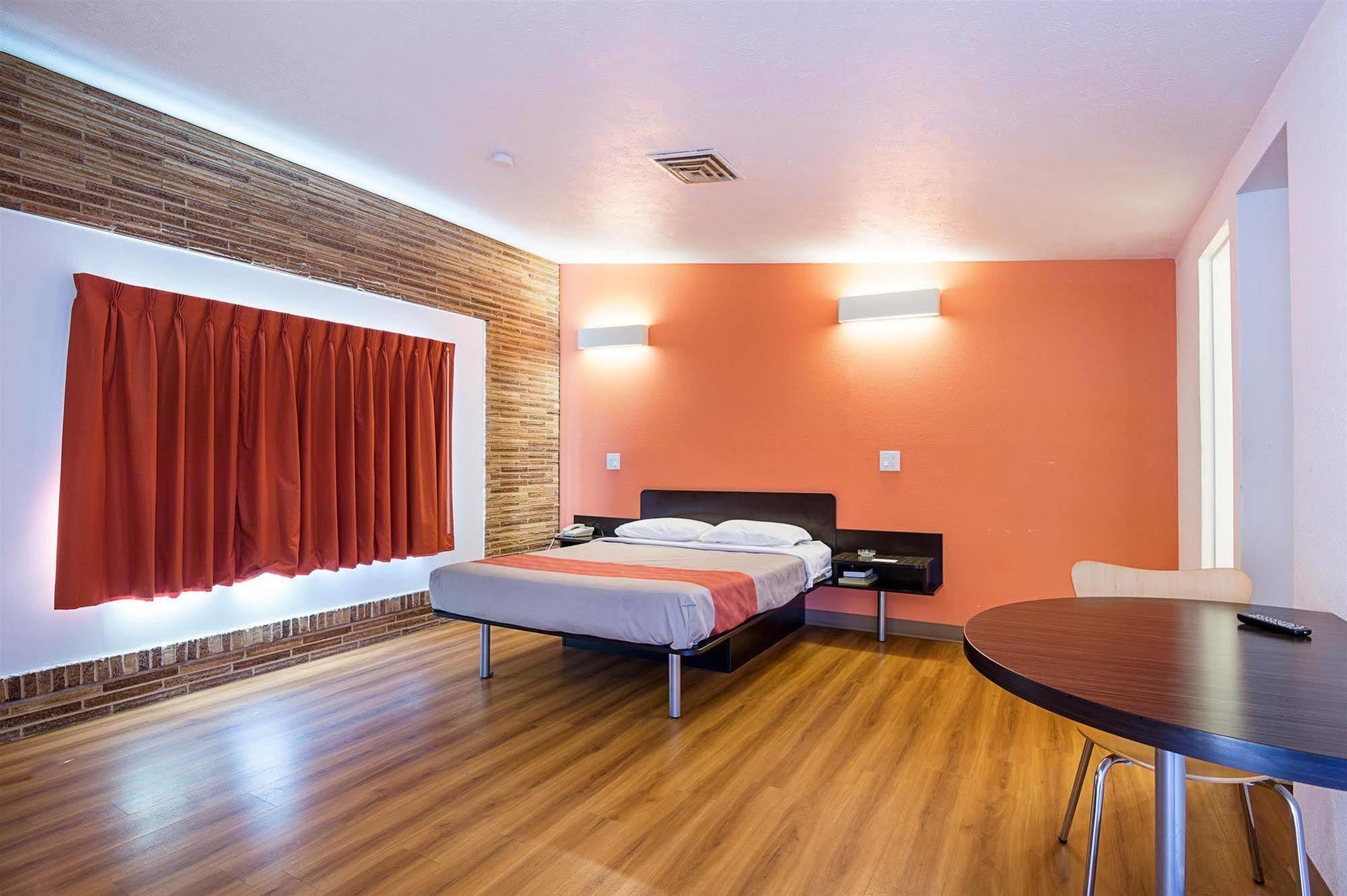 Motel 6 הובס מראה חיצוני תמונה