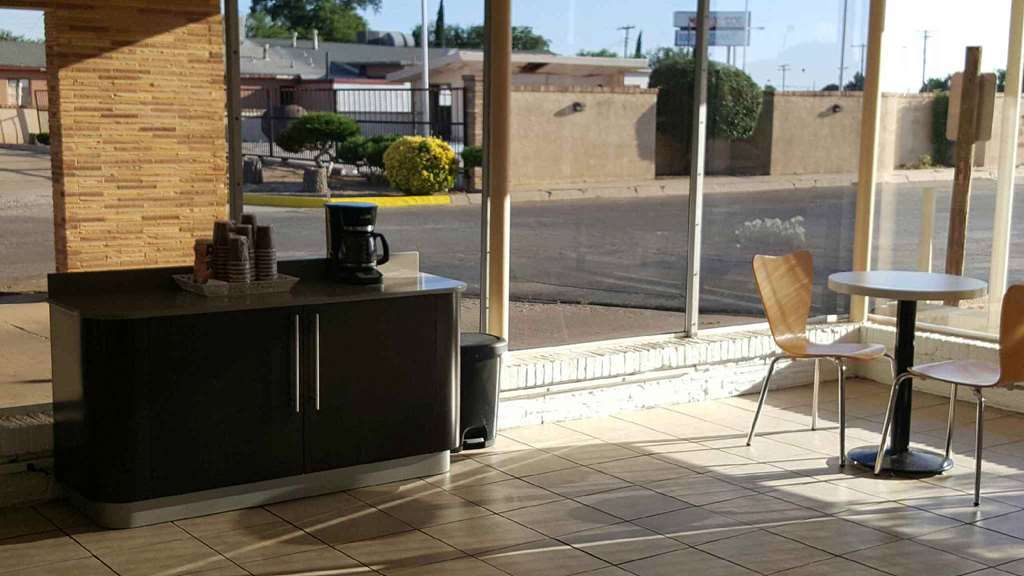 Motel 6 הובס מסעדה תמונה